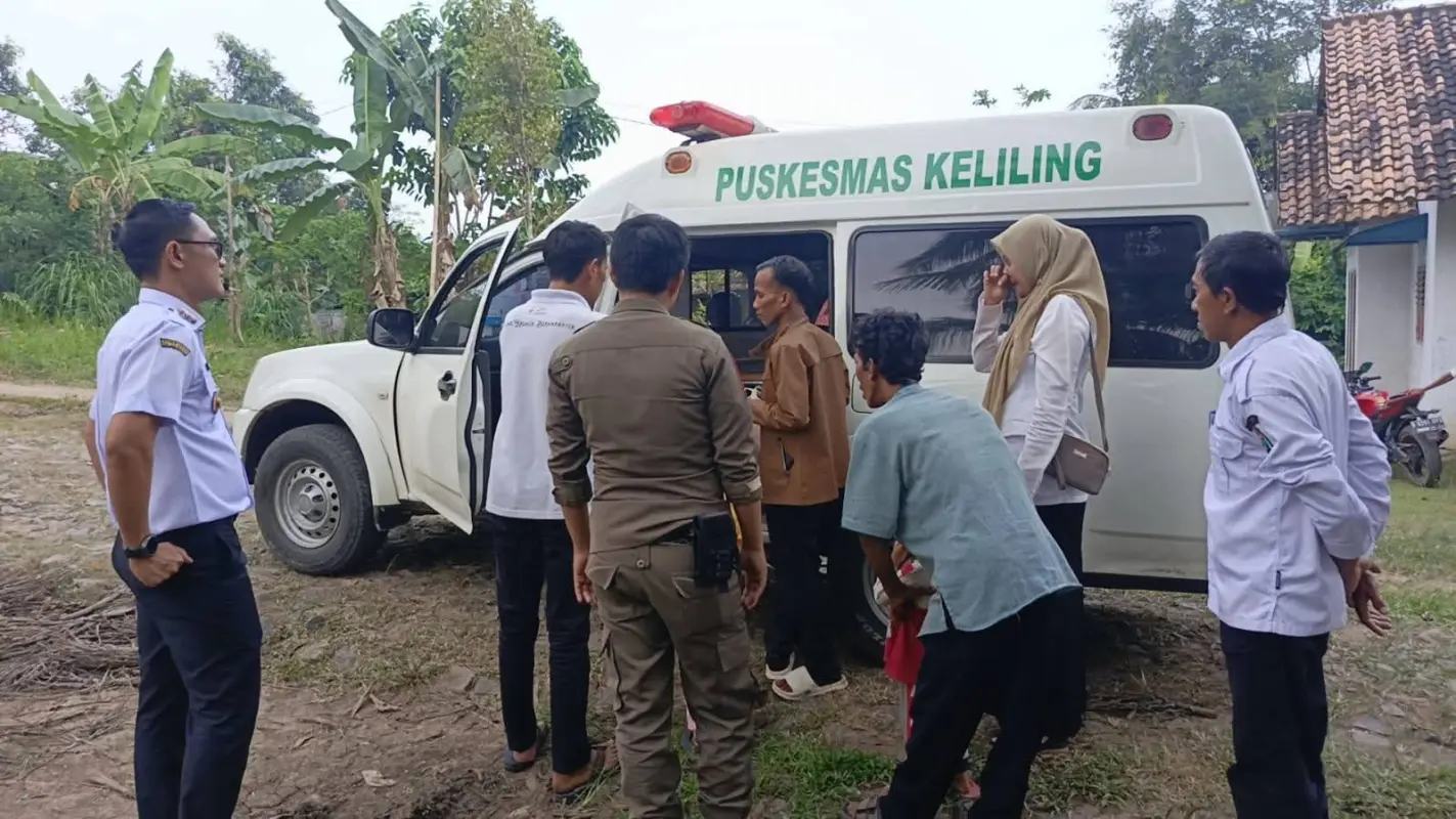 Respon Cepat Camat Sidomulyo, Lansia Terbaring Sakit Segera Dibantu Penanganan ke Rumah Sakit