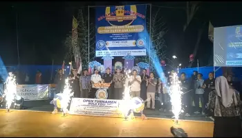 Dibuka Camat Fran Sinata Adung, Turnamen Bola Voli Karang Taruna Cup l Sidomulyo Berlangsung Meriah