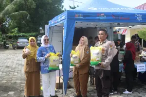 Satgas Ketahanan Pangan Polres Lampung Selatan Gelar Pasar Murah di Polsek Kalianda